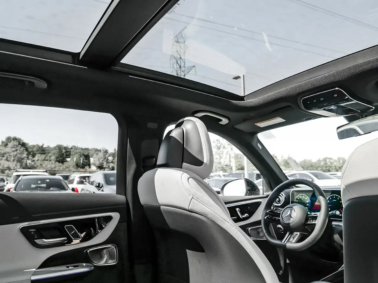 Mercedes-Benz GLC снимка Mercedes-Benz GLC
