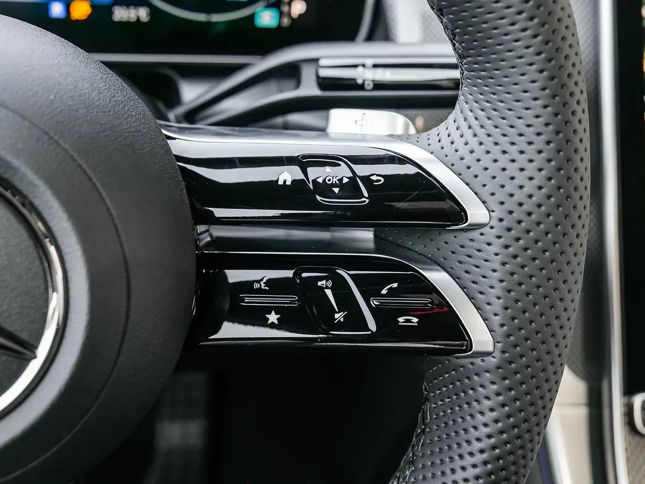 Mercedes-Benz GLC снимка Mercedes-Benz GLC