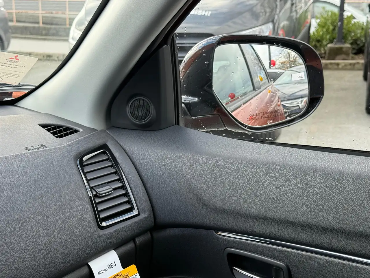 Mitsubishi RVR снимка Mitsubishi RVR