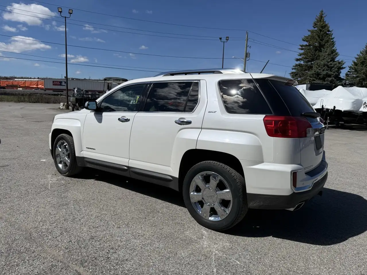 GMC Terrain photo GMC Terrain