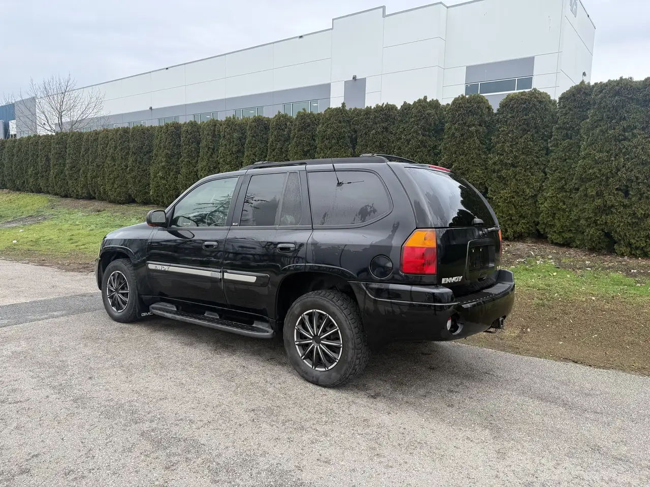 GMC Envoy снимка GMC Envoy