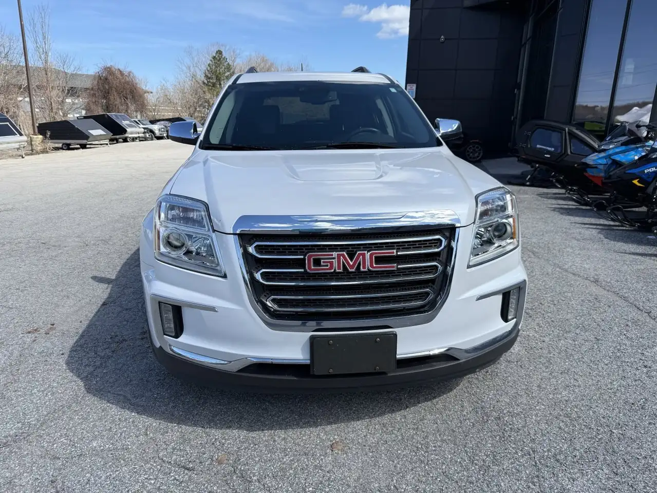 GMC Terrain photo GMC Terrain