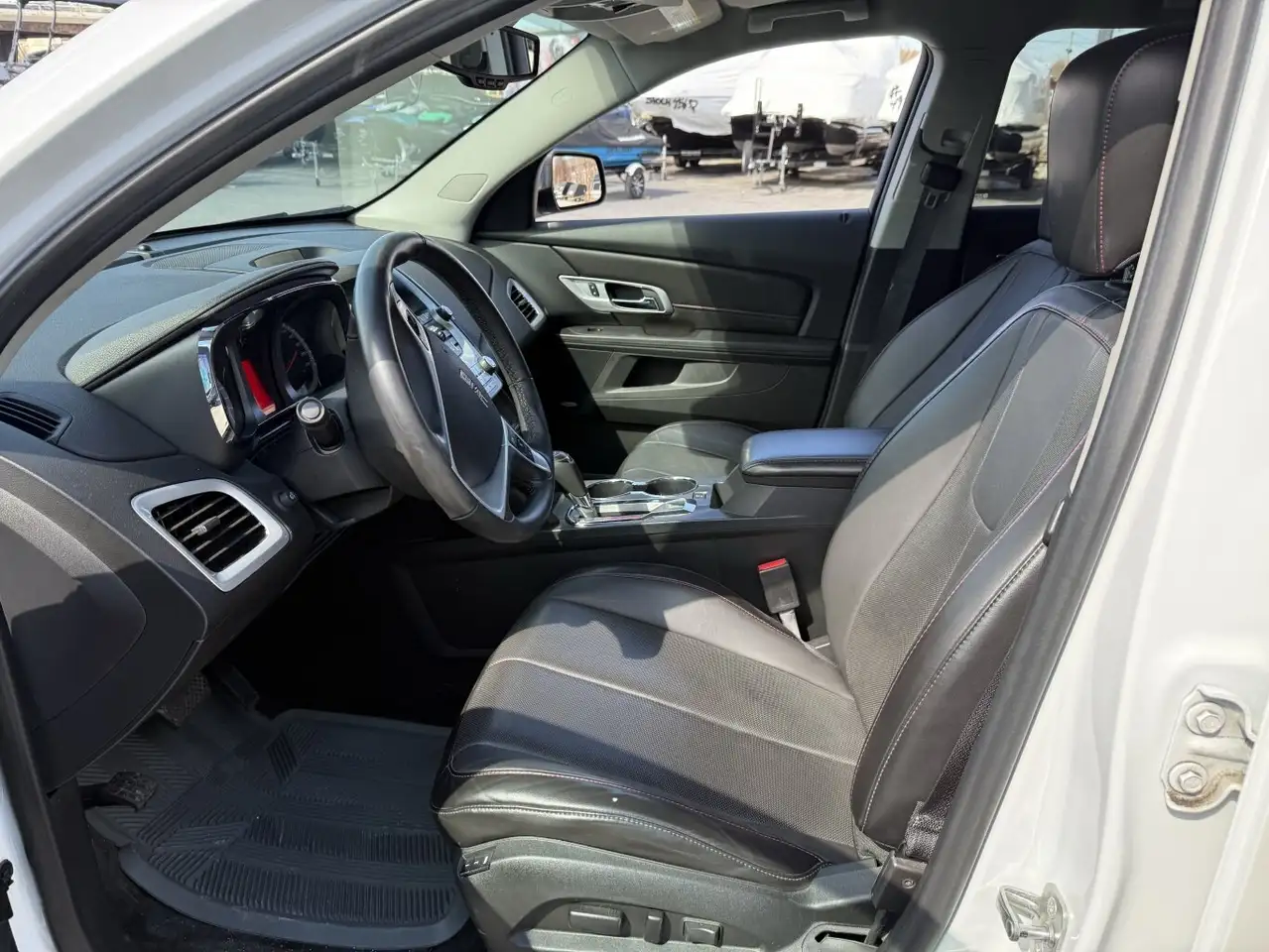 GMC Terrain photo GMC Terrain