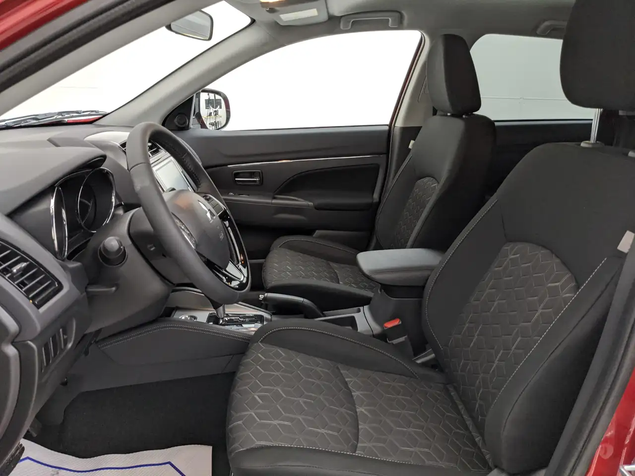 Mitsubishi RVR снимка Mitsubishi RVR