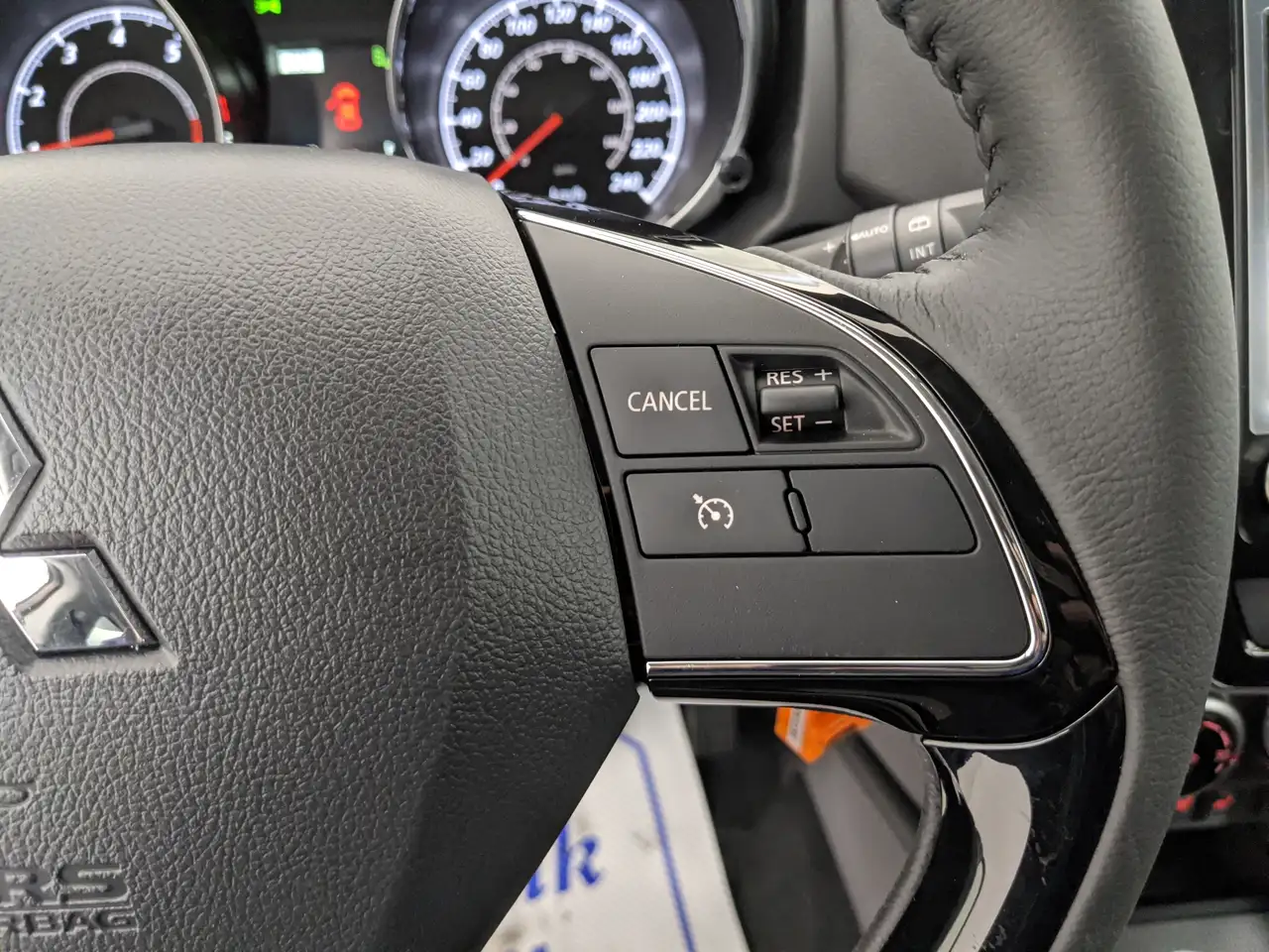 Mitsubishi RVR снимка Mitsubishi RVR