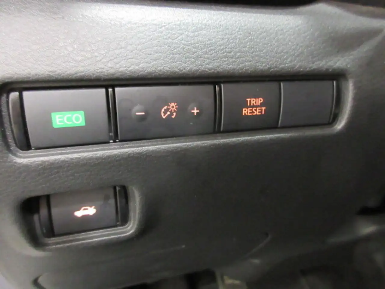 Nissan Sentra снимка Nissan Sentra