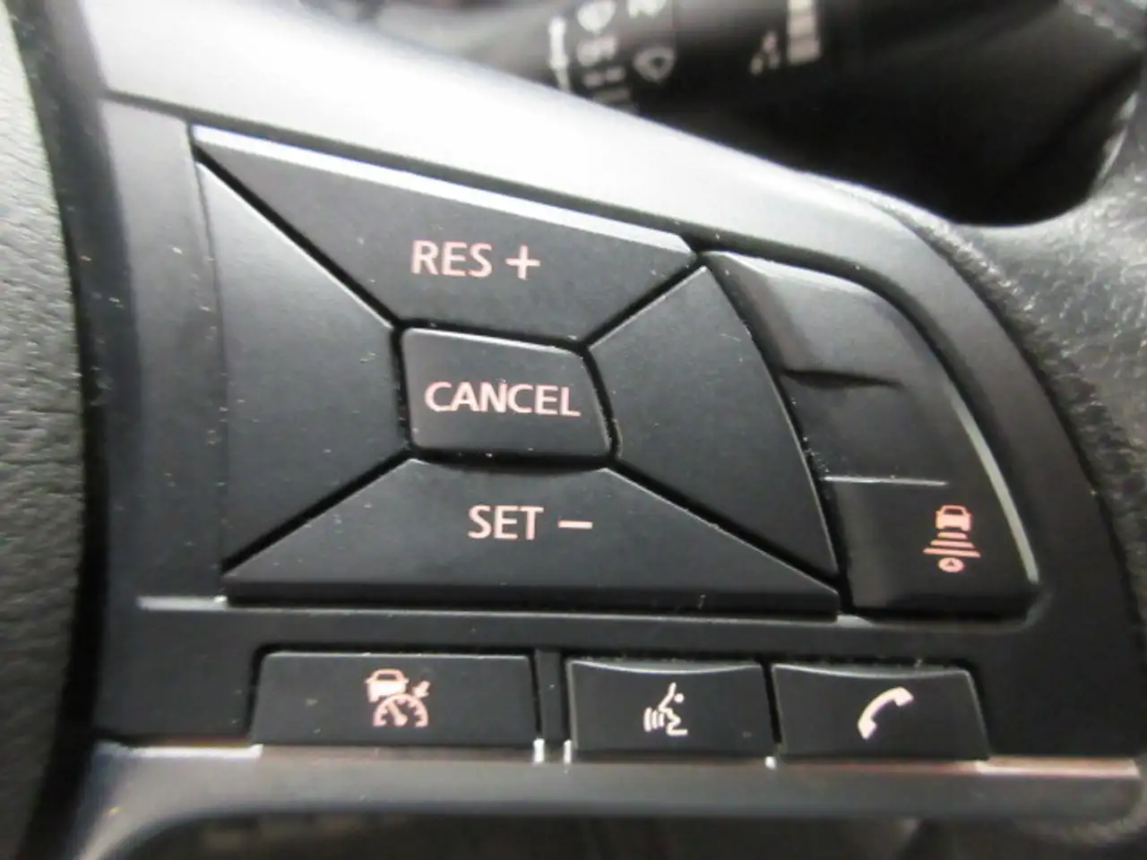 Nissan Sentra снимка Nissan Sentra