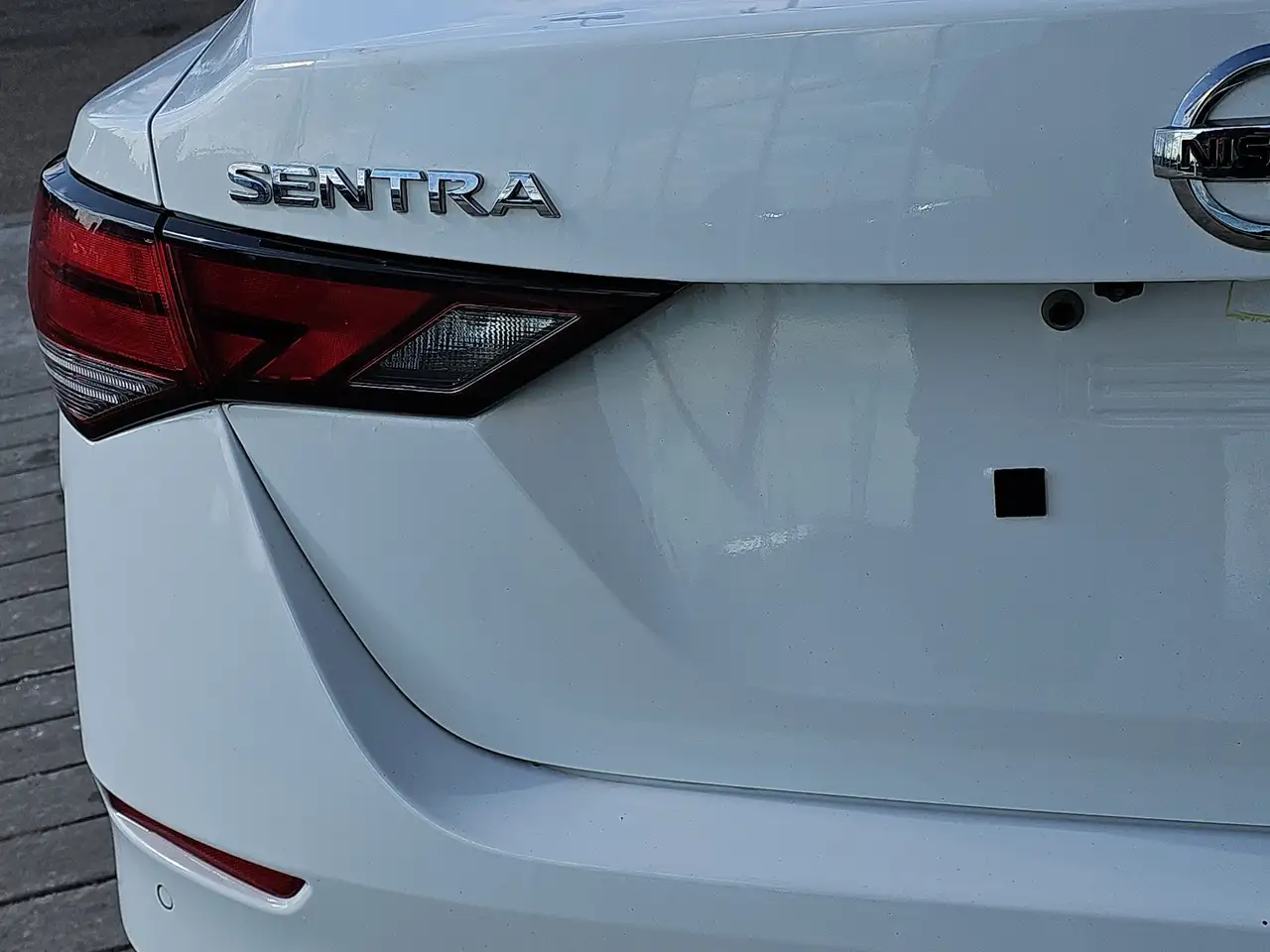 Nissan Sentra снимка Nissan Sentra