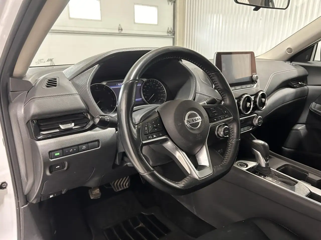 Nissan Sentra снимка Nissan Sentra