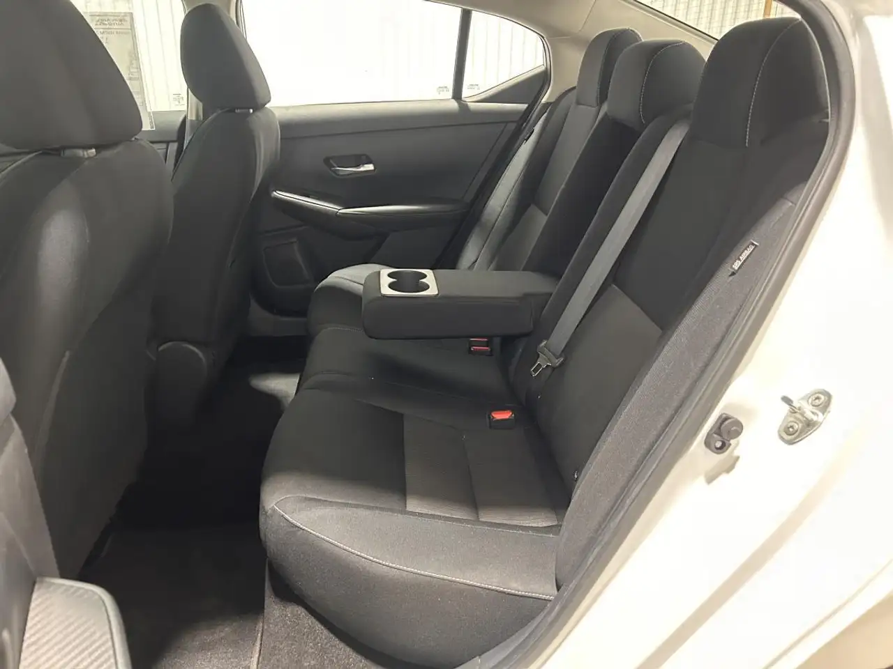 Nissan Sentra снимка Nissan Sentra
