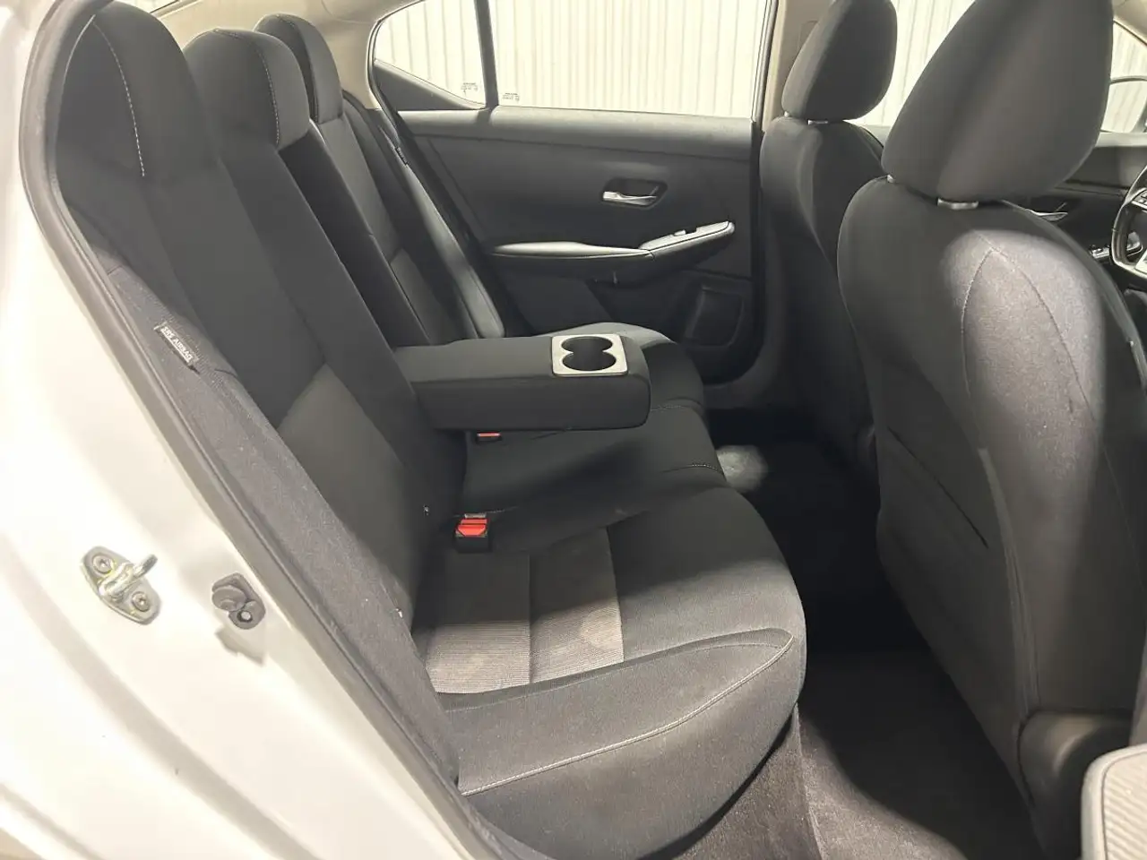 Nissan Sentra снимка Nissan Sentra