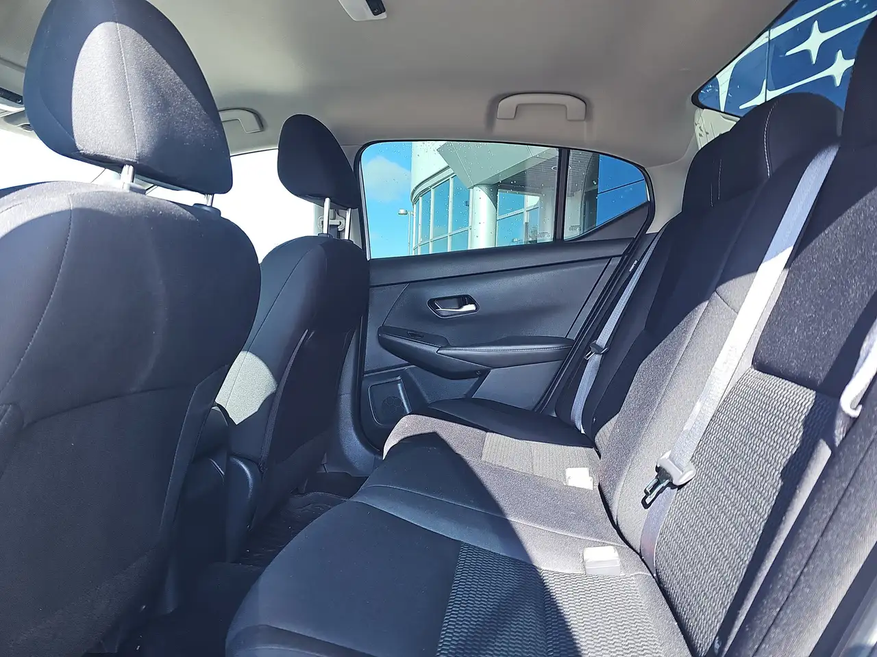 Nissan Sentra снимка Nissan Sentra