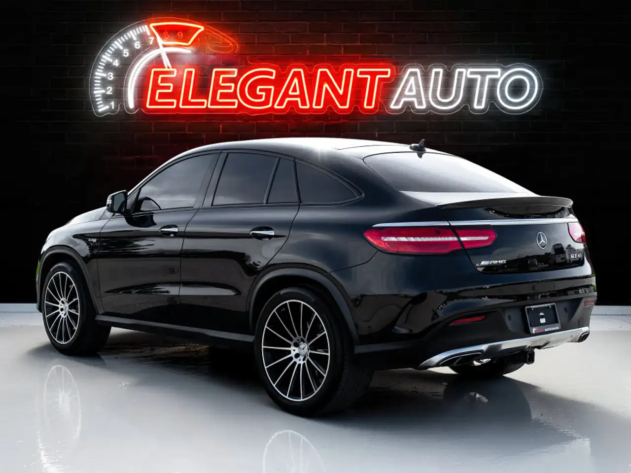 Mercedes-Benz GLE снимка Mercedes-Benz GLE