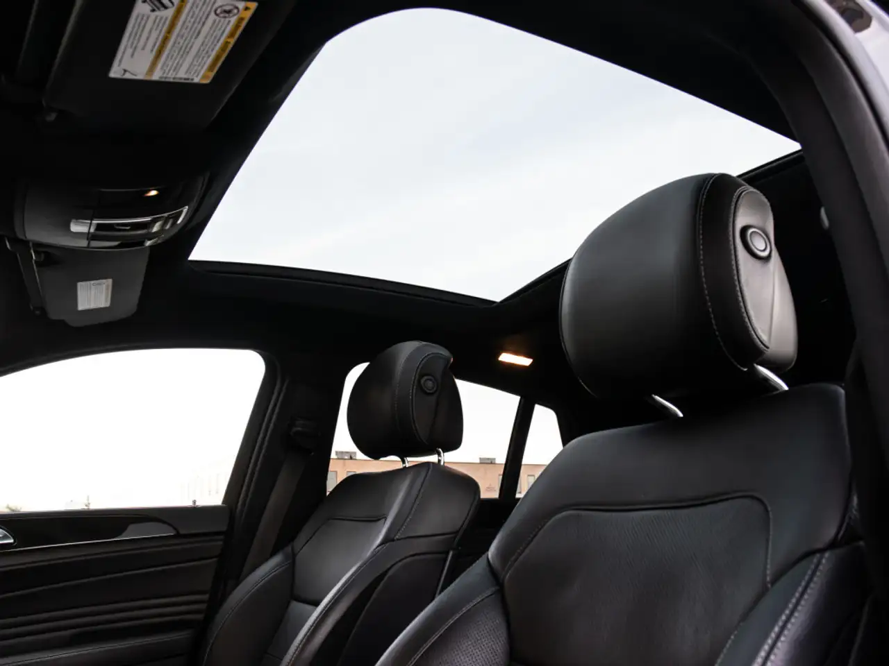 Mercedes-Benz GLE снимка Mercedes-Benz GLE