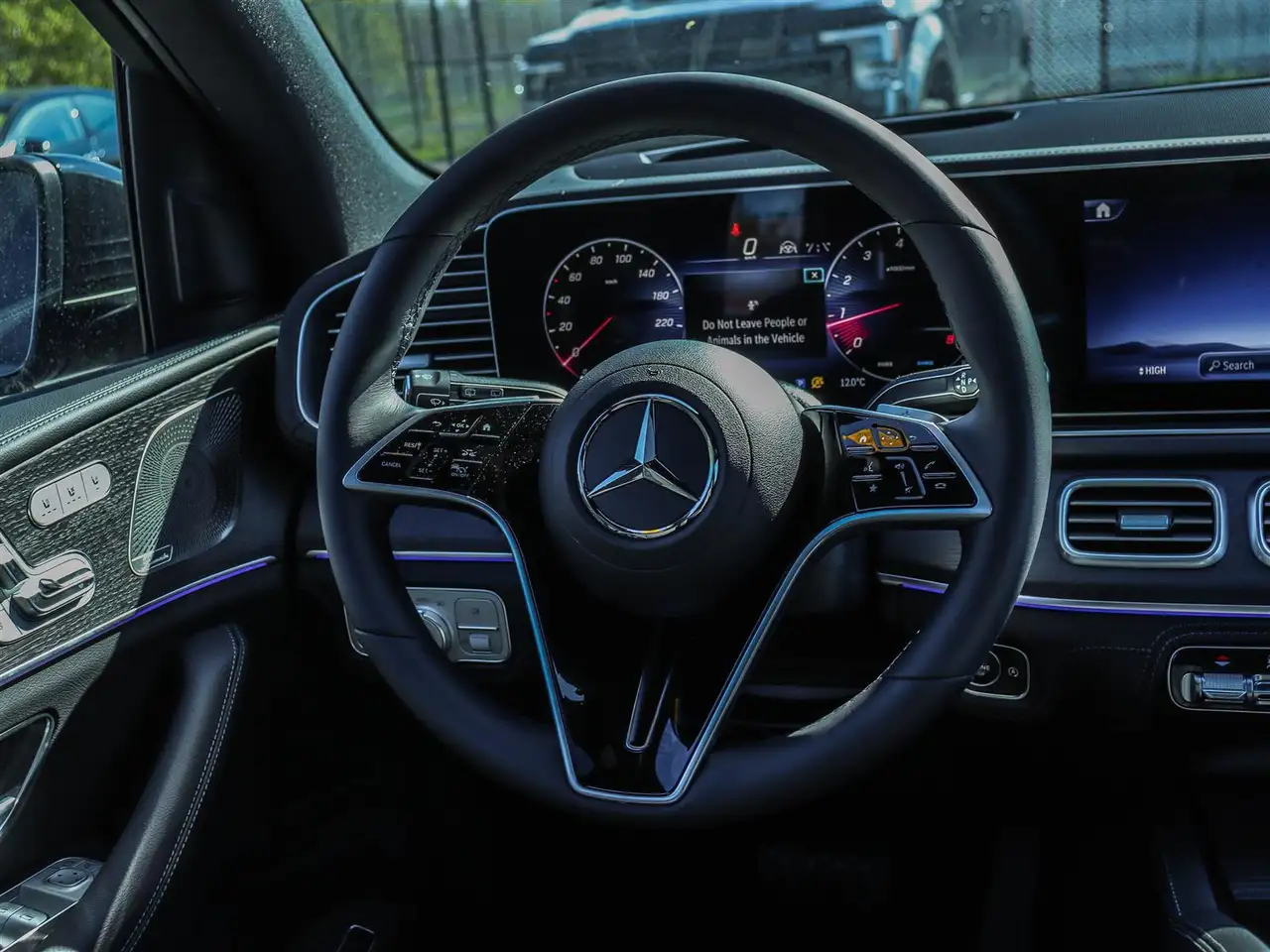 Mercedes-Benz GLE снимка Mercedes-Benz GLE
