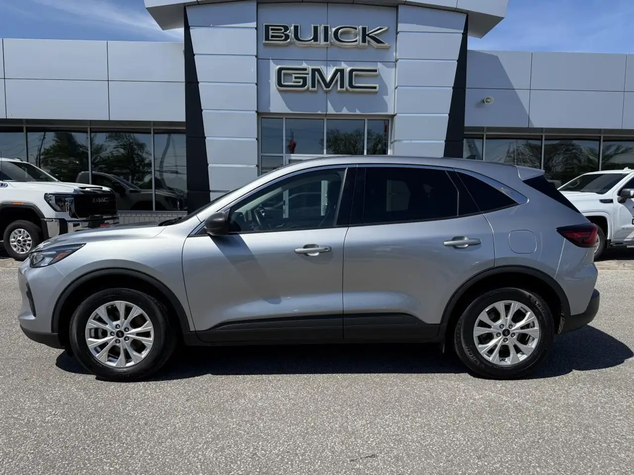 Ford Escape photo Ford Escape