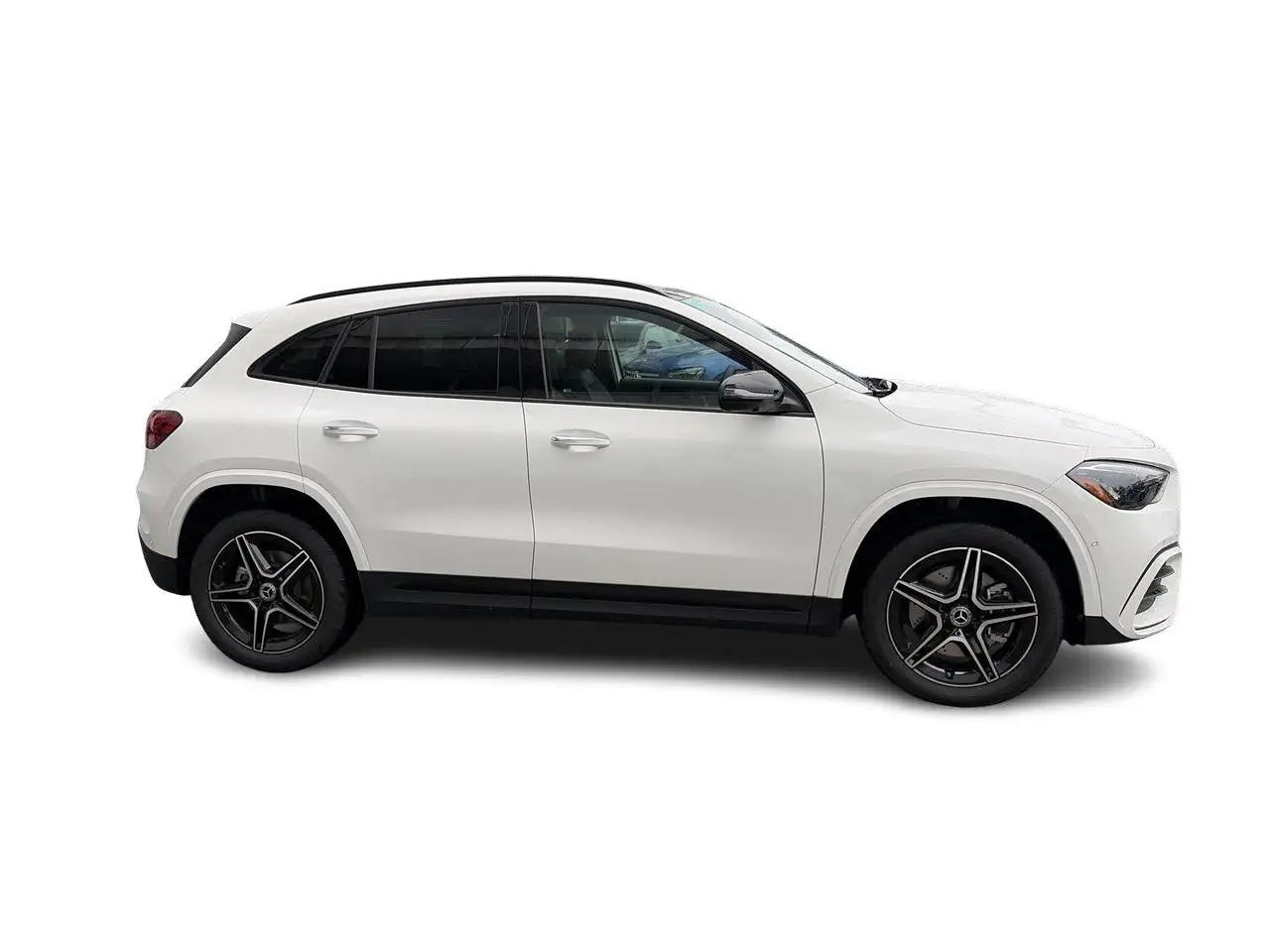 Mercedes-Benz GLA снимка Mercedes-Benz GLA