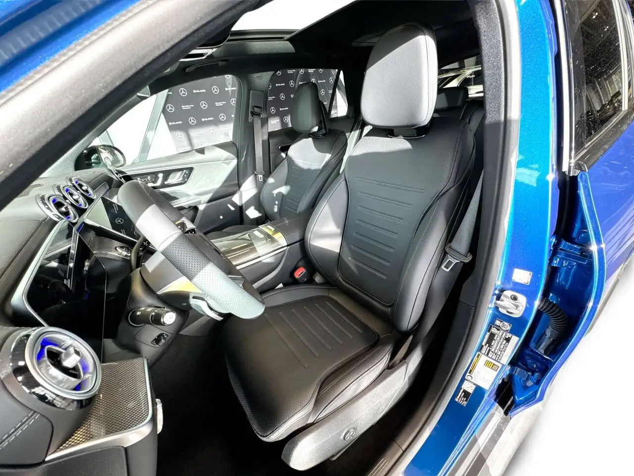 Mercedes-Benz GLC снимка Mercedes-Benz GLC