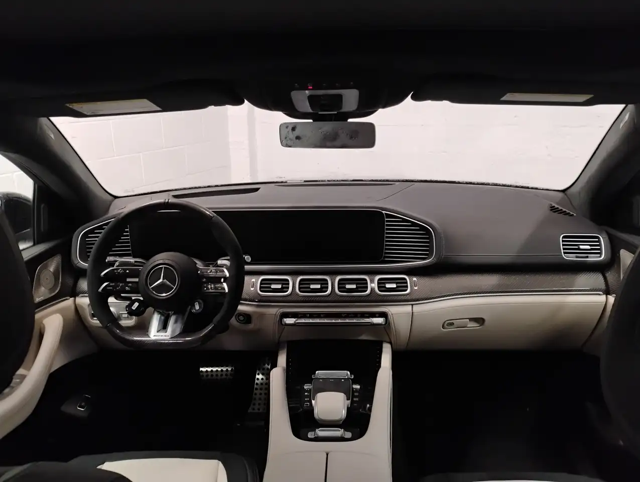 Mercedes-Benz GLE снимка Mercedes-Benz GLE