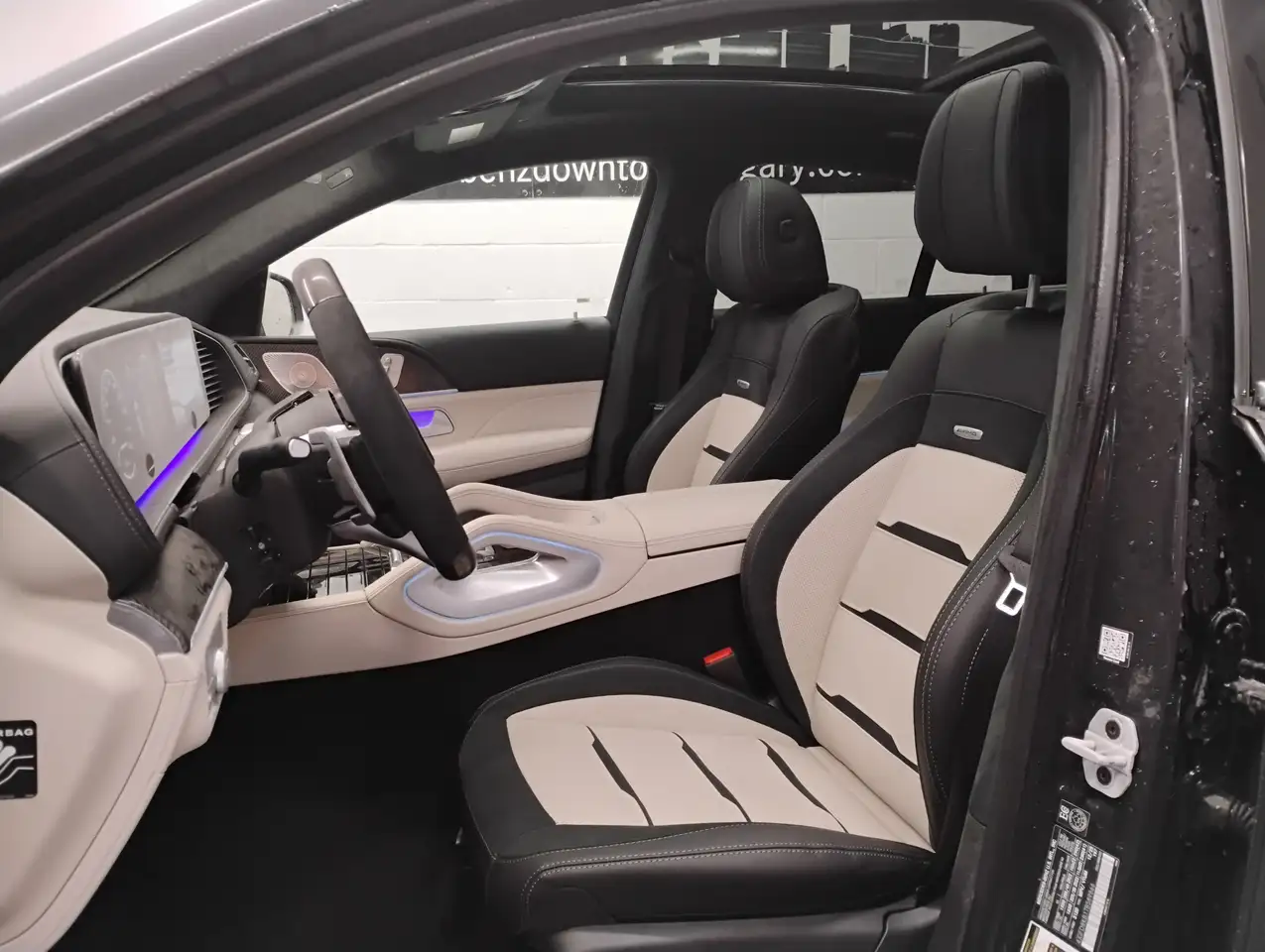 Mercedes-Benz GLE снимка Mercedes-Benz GLE