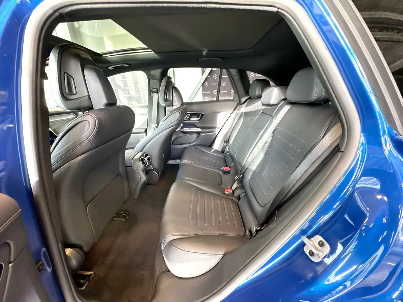 Mercedes-Benz GLC снимка Mercedes-Benz GLC