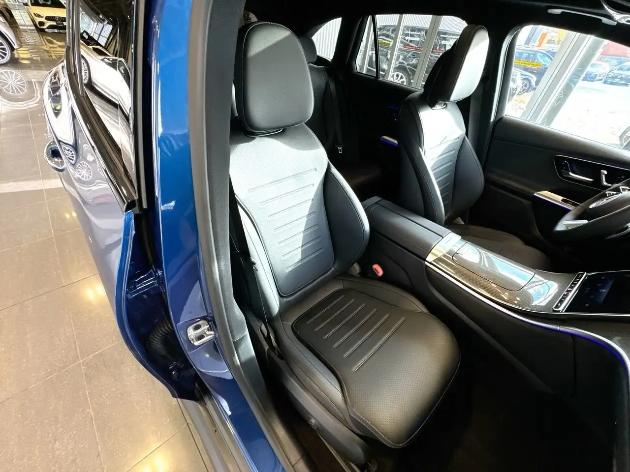 Mercedes-Benz GLC снимка Mercedes-Benz GLC