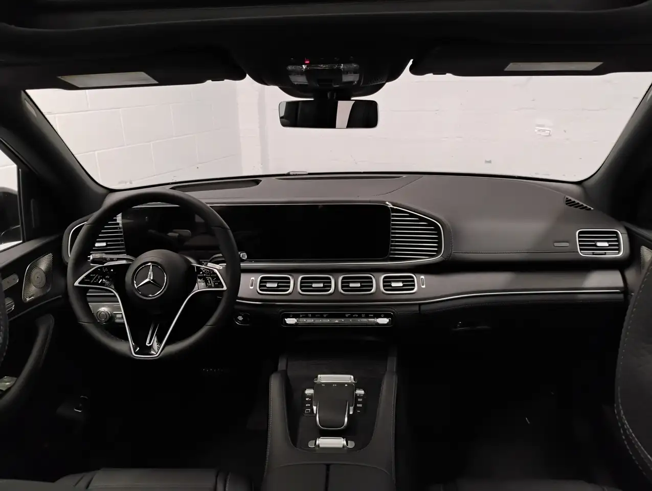Mercedes-Benz GLE снимка Mercedes-Benz GLE