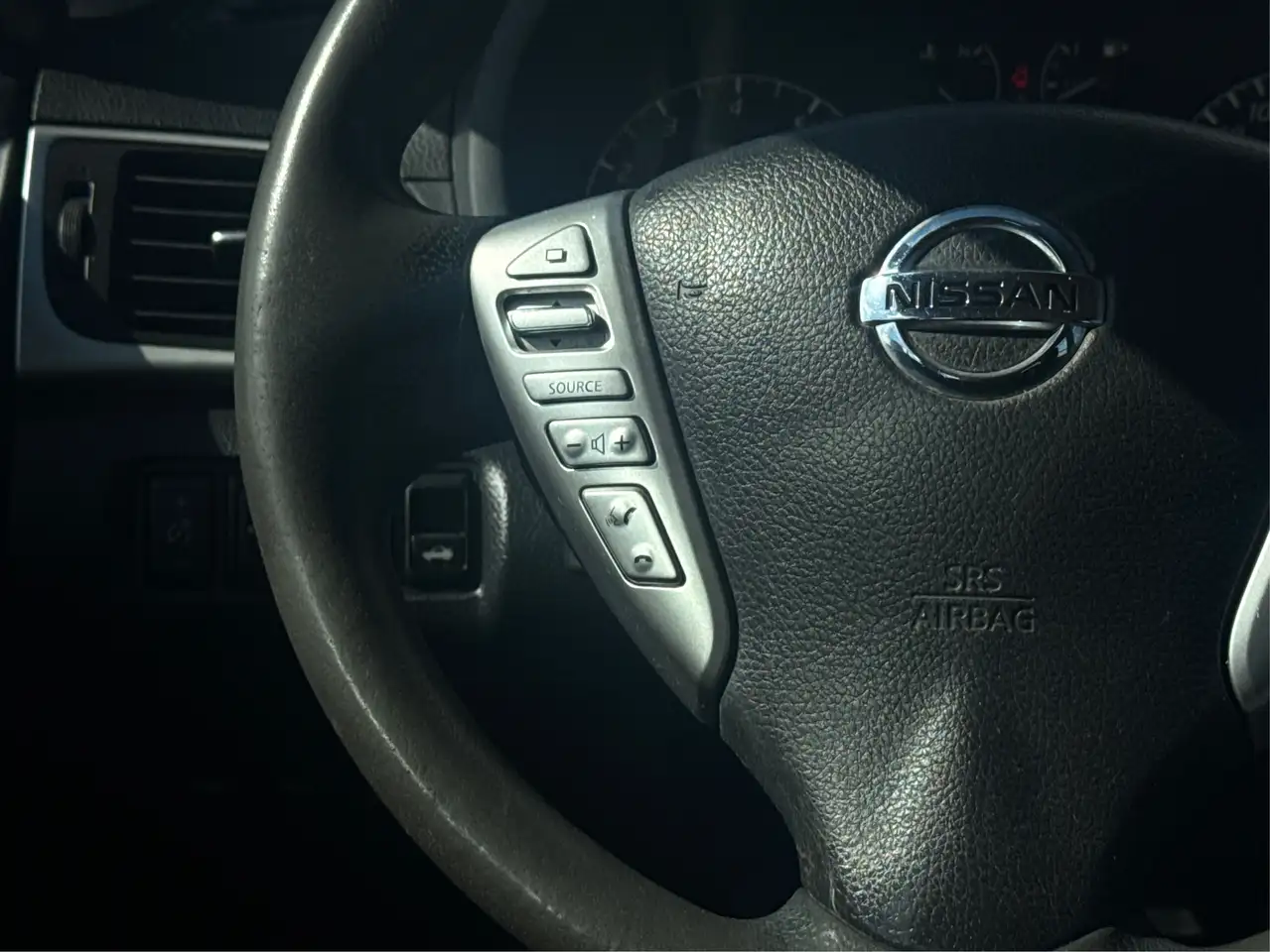 Nissan Sentra fotografie Nissan Sentra