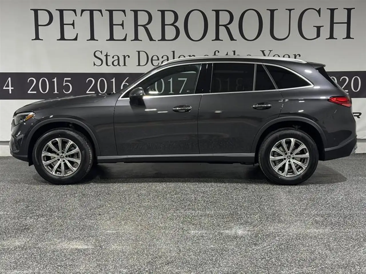 Mercedes-Benz GLC снимка Mercedes-Benz GLC