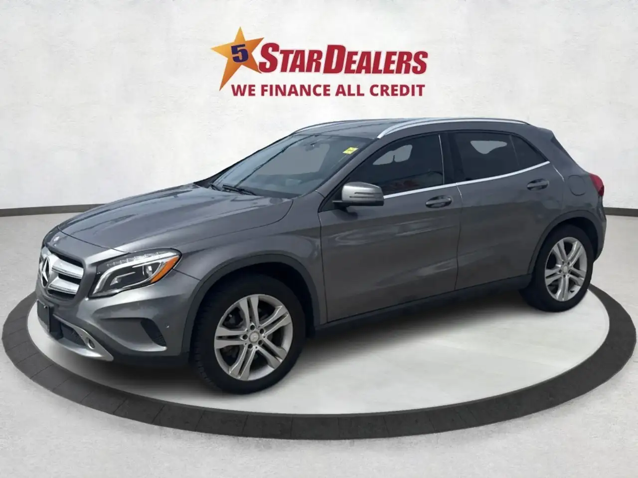 Mercedes-Benz GLA снимка Mercedes-Benz GLA