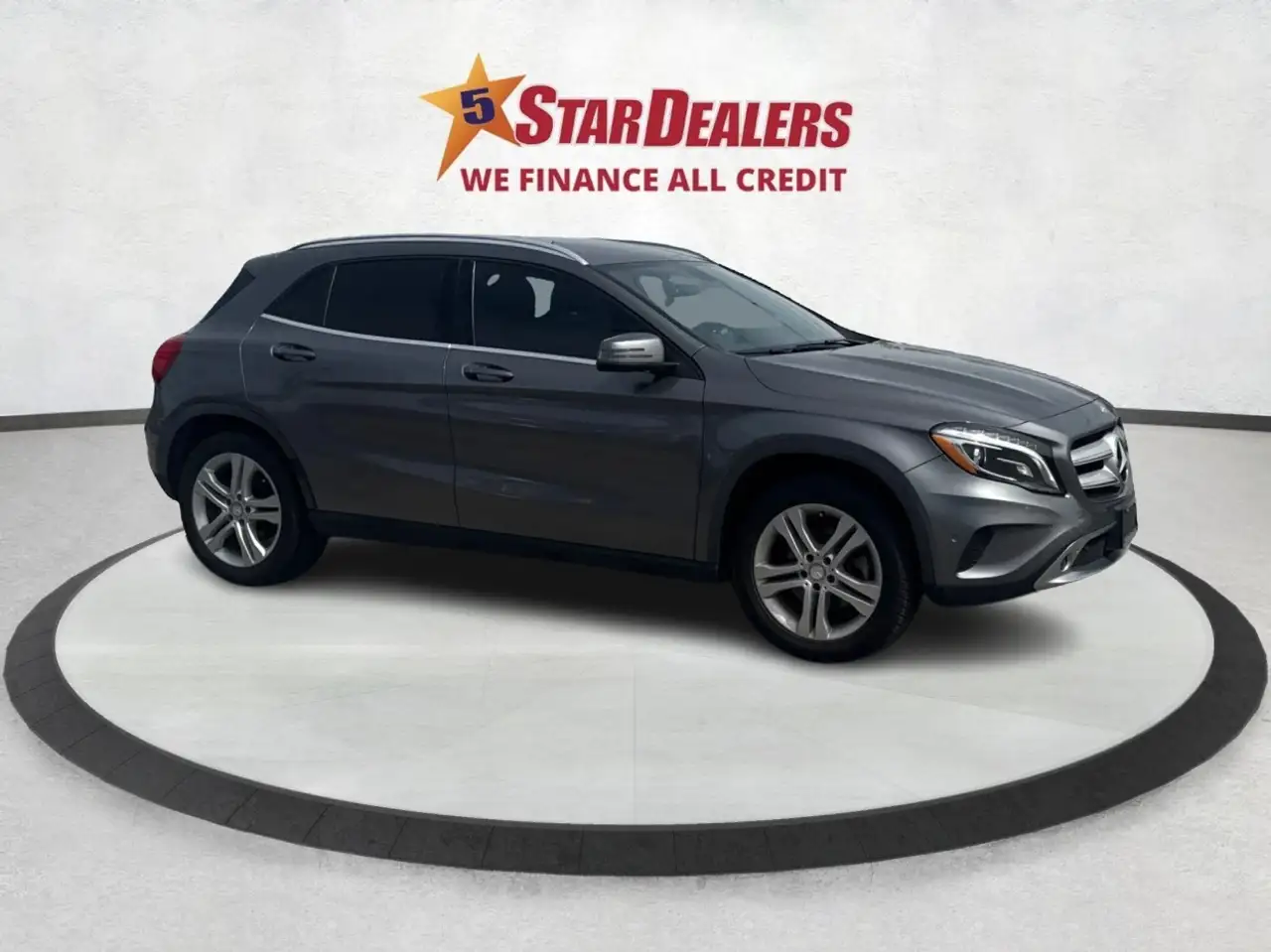 Mercedes-Benz GLA снимка Mercedes-Benz GLA