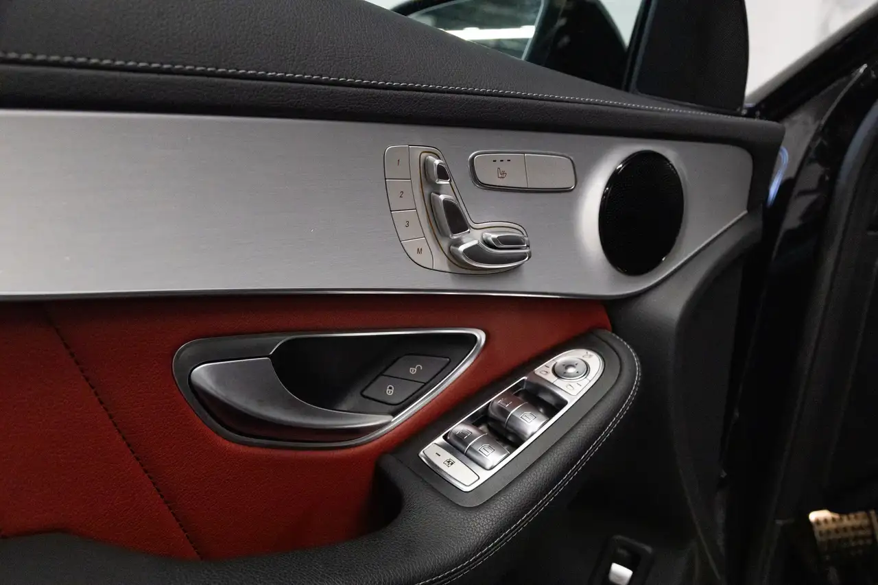 Mercedes-Benz GLC fotografie Mercedes-Benz GLC