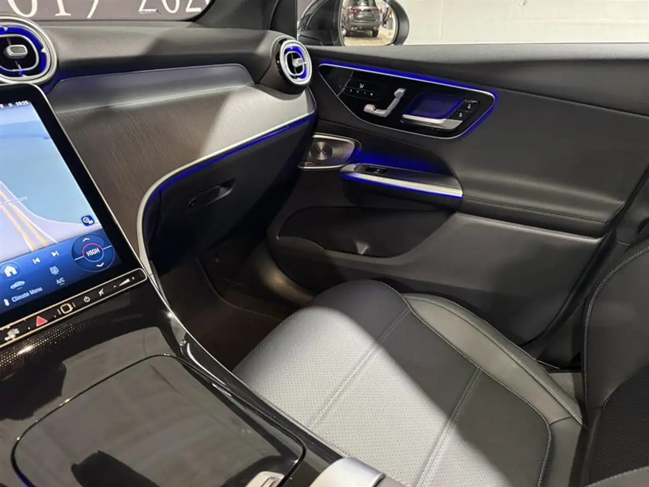 Mercedes-Benz GLC снимка Mercedes-Benz GLC