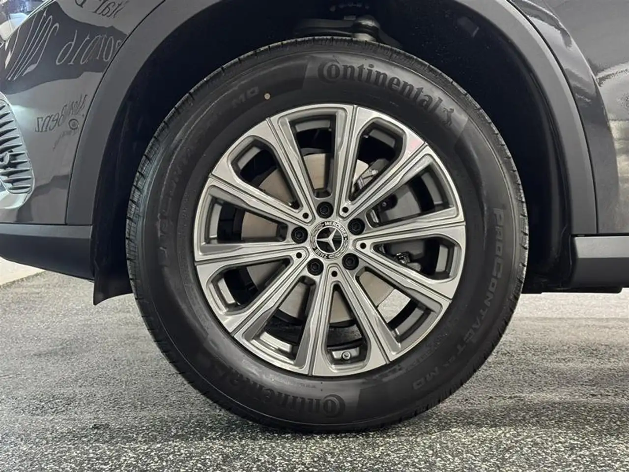 Mercedes-Benz GLC снимка Mercedes-Benz GLC