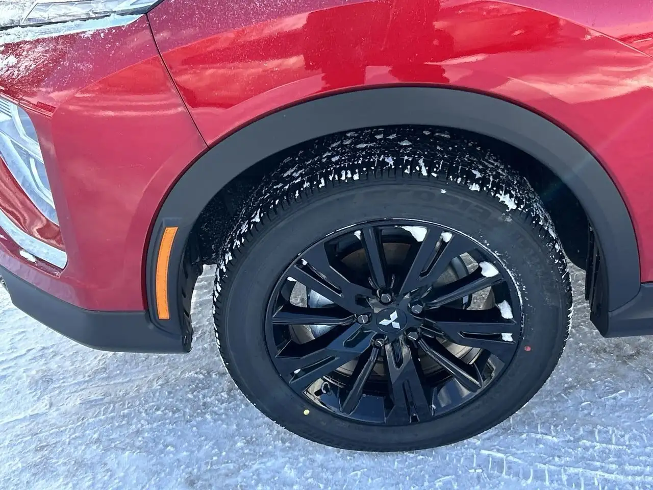 Mitsubishi Eclipse Cross снимка Mitsubishi Eclipse Cross