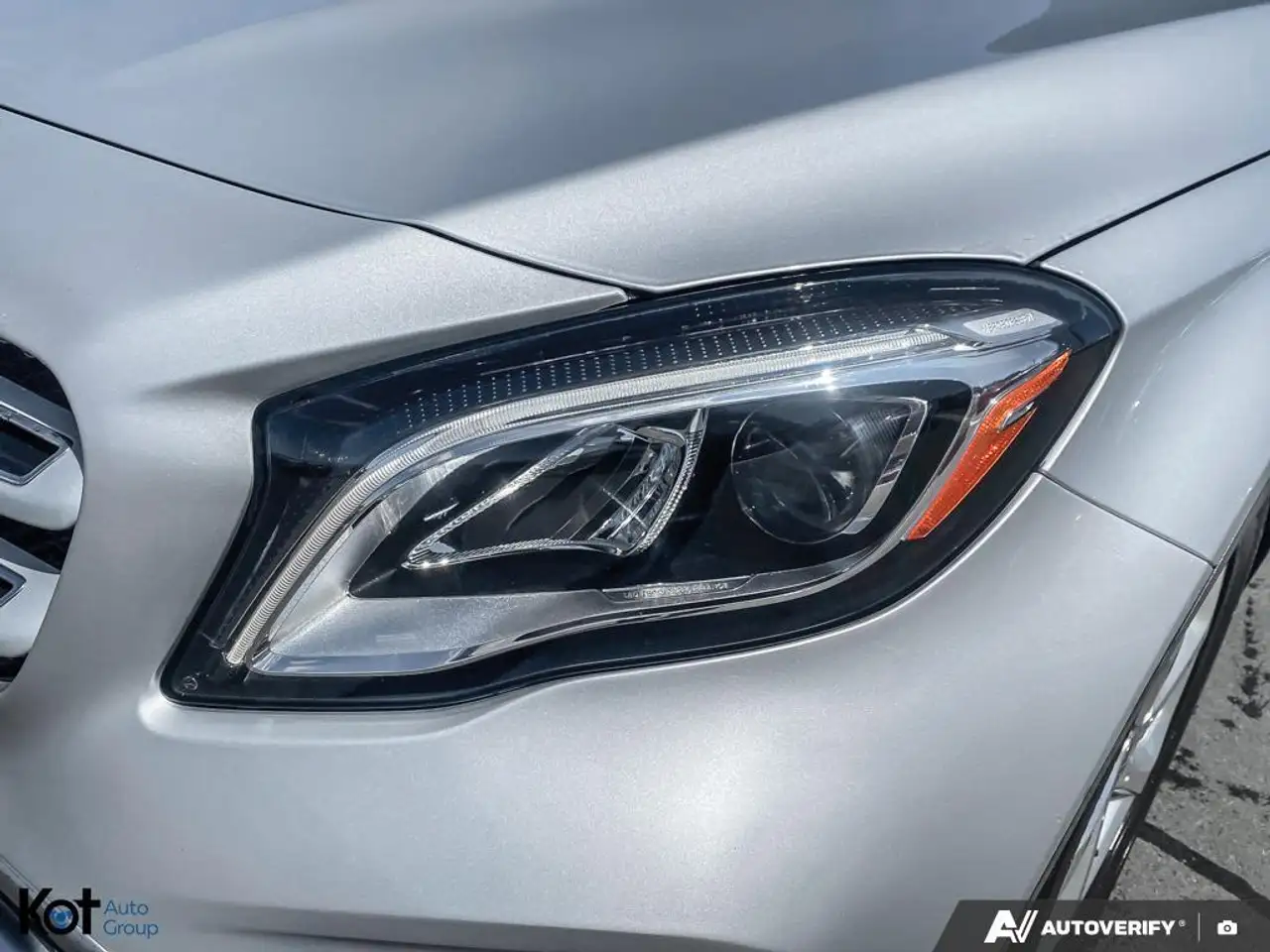 Mercedes-Benz GLA снимка Mercedes-Benz GLA
