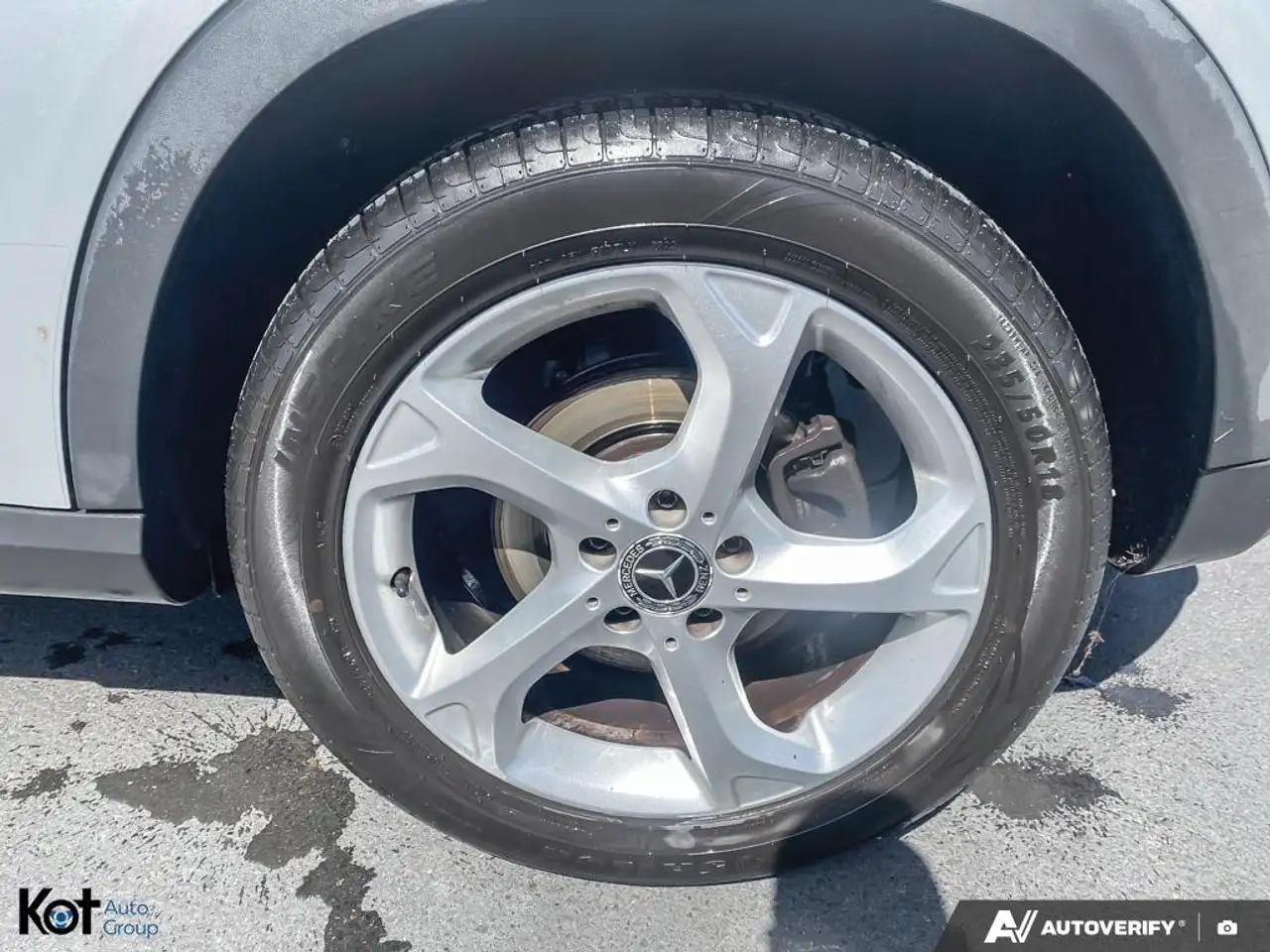 Mercedes-Benz GLA снимка Mercedes-Benz GLA