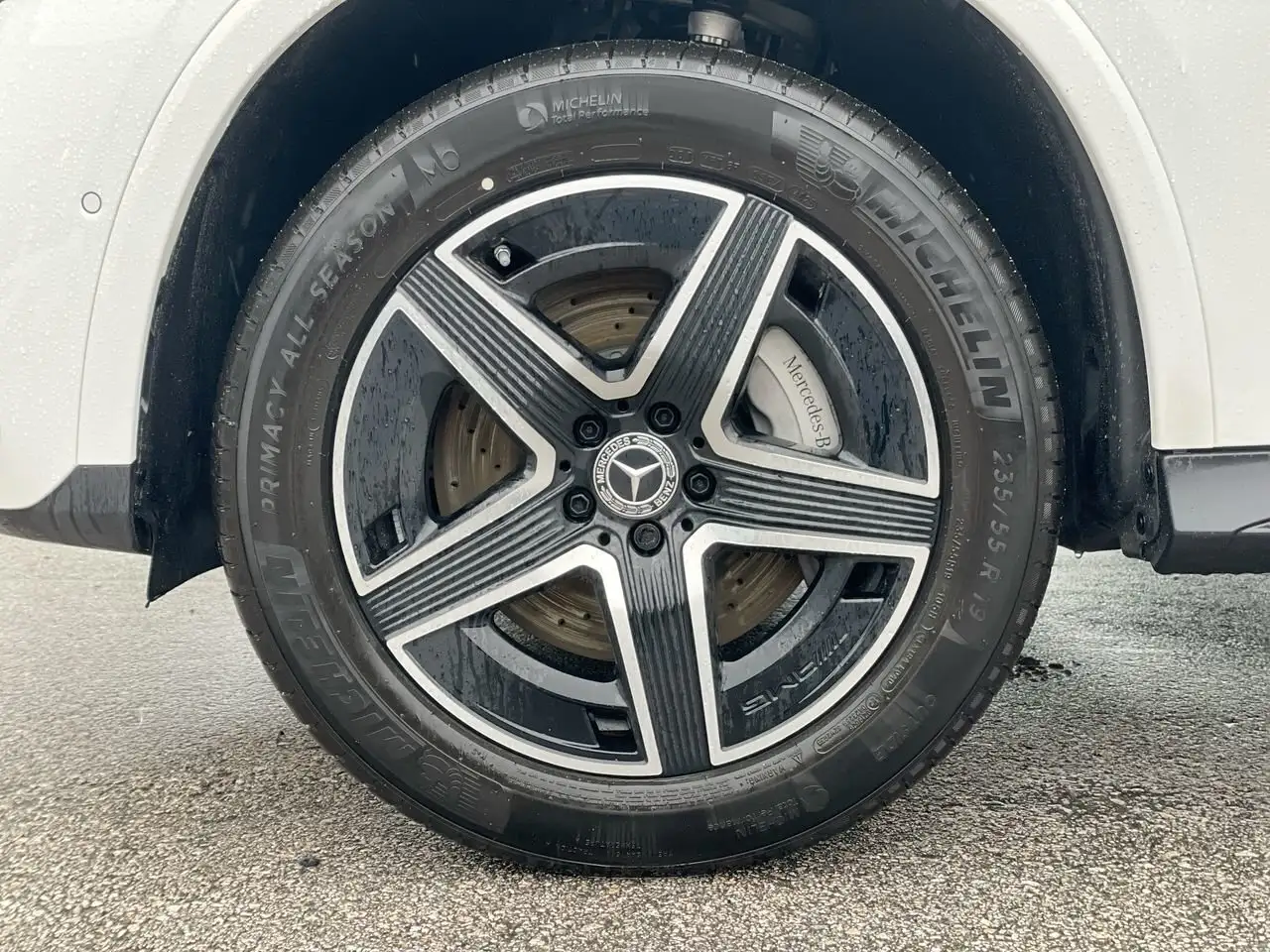 Mercedes-Benz GLC снимка Mercedes-Benz GLC
