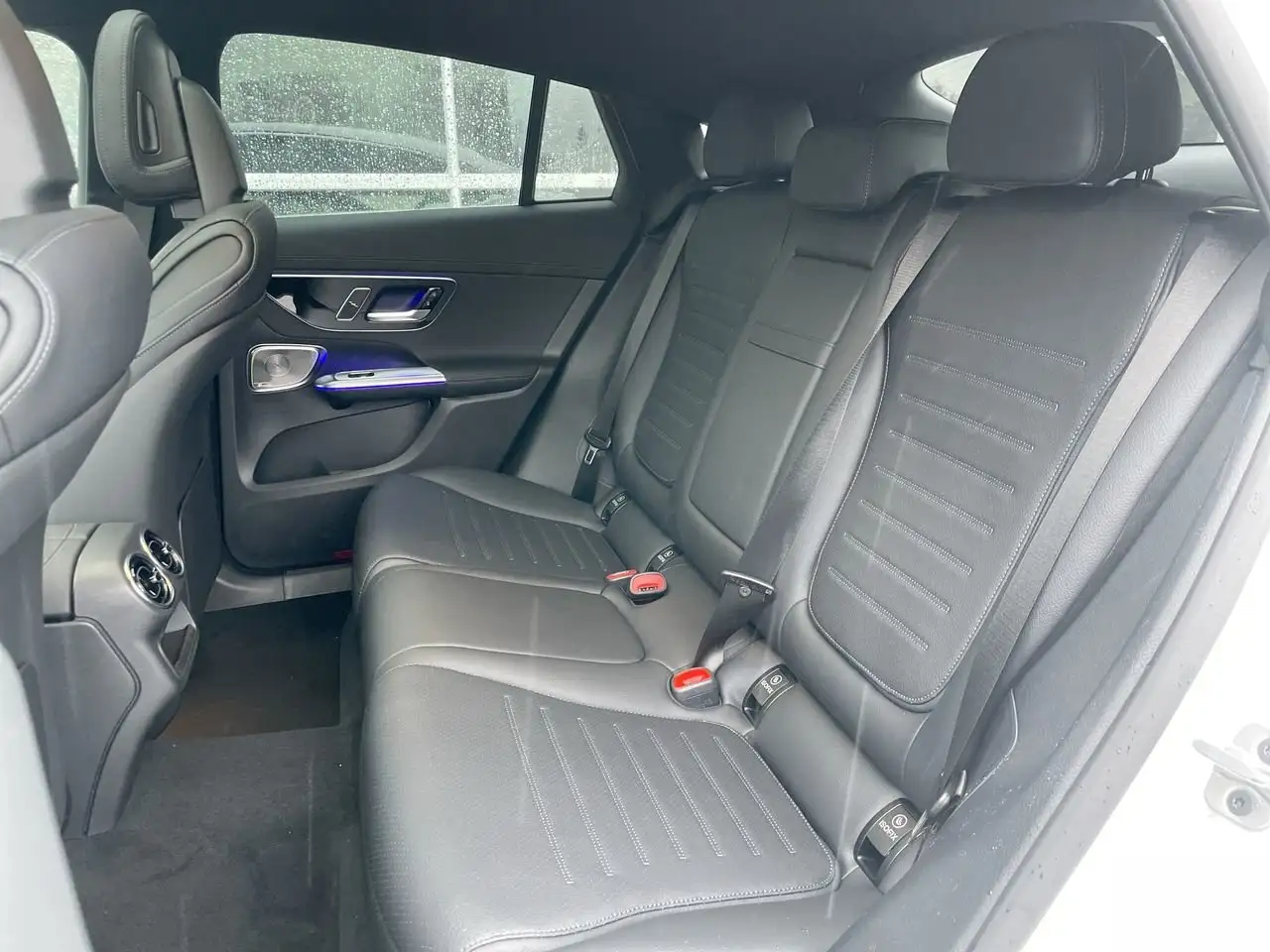 Mercedes-Benz GLC снимка Mercedes-Benz GLC