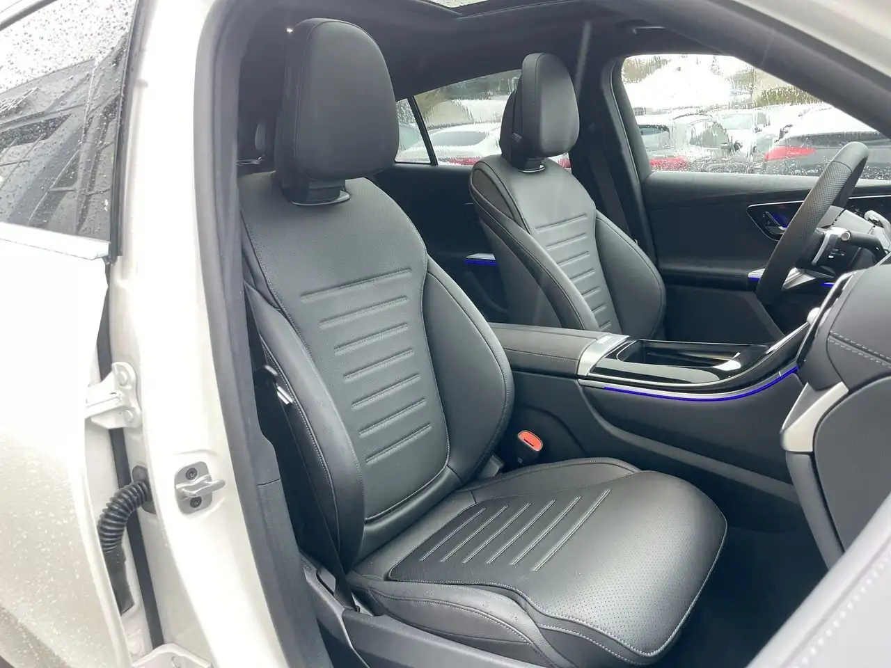 Mercedes-Benz GLC снимка Mercedes-Benz GLC