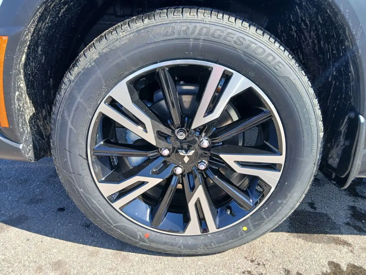 Mitsubishi Eclipse Cross снимка Mitsubishi Eclipse Cross