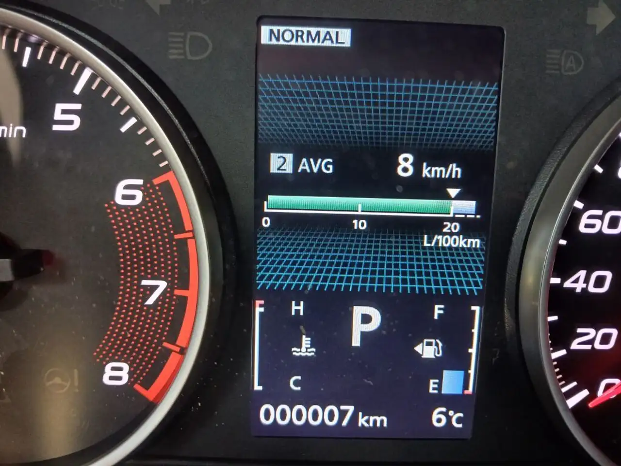 Mitsubishi Eclipse Cross снимка Mitsubishi Eclipse Cross