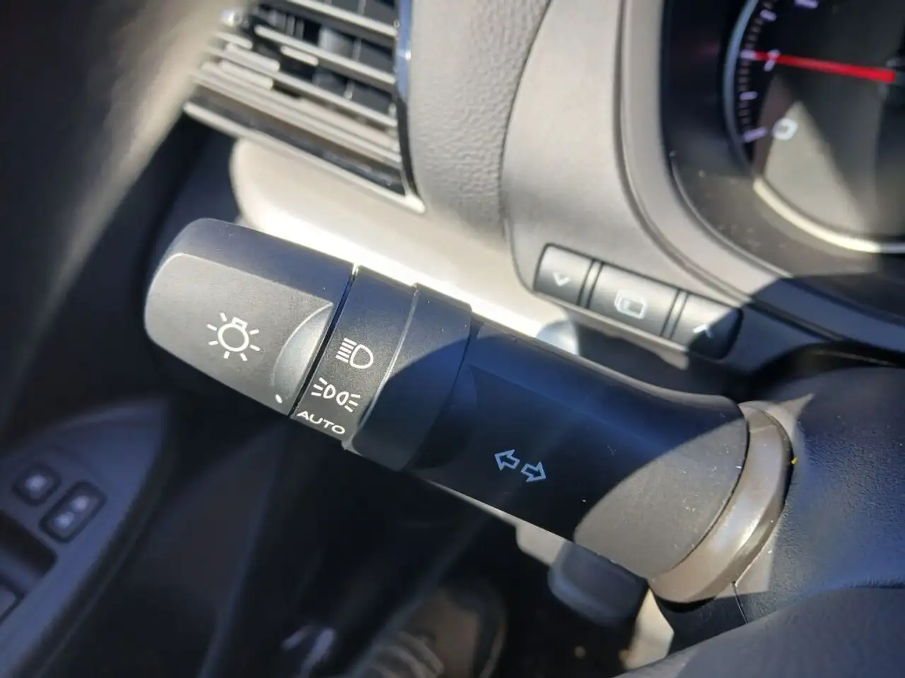 Mitsubishi Eclipse Cross снимка Mitsubishi Eclipse Cross