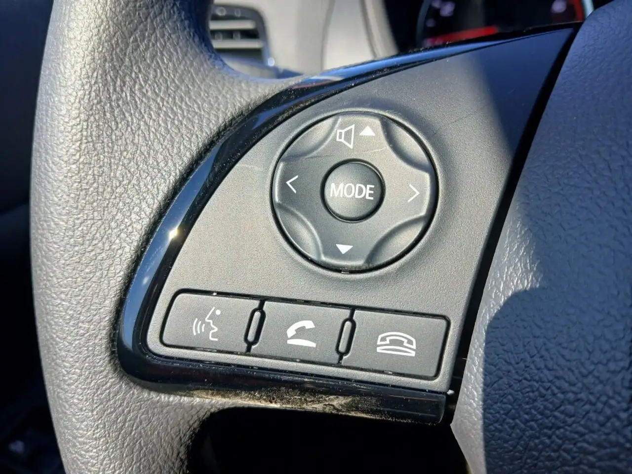 Mitsubishi Eclipse Cross снимка Mitsubishi Eclipse Cross