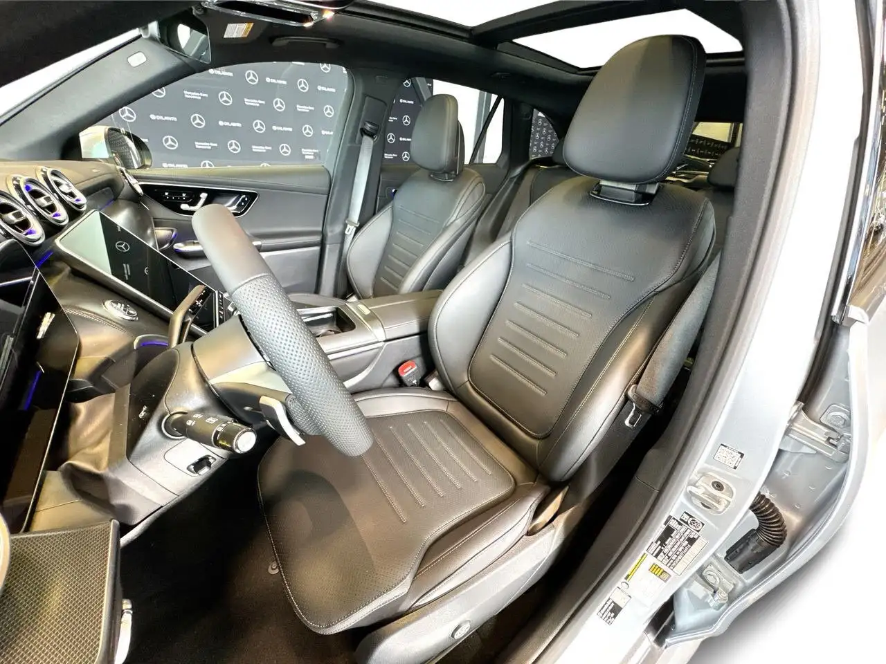 Mercedes-Benz GLC снимка Mercedes-Benz GLC