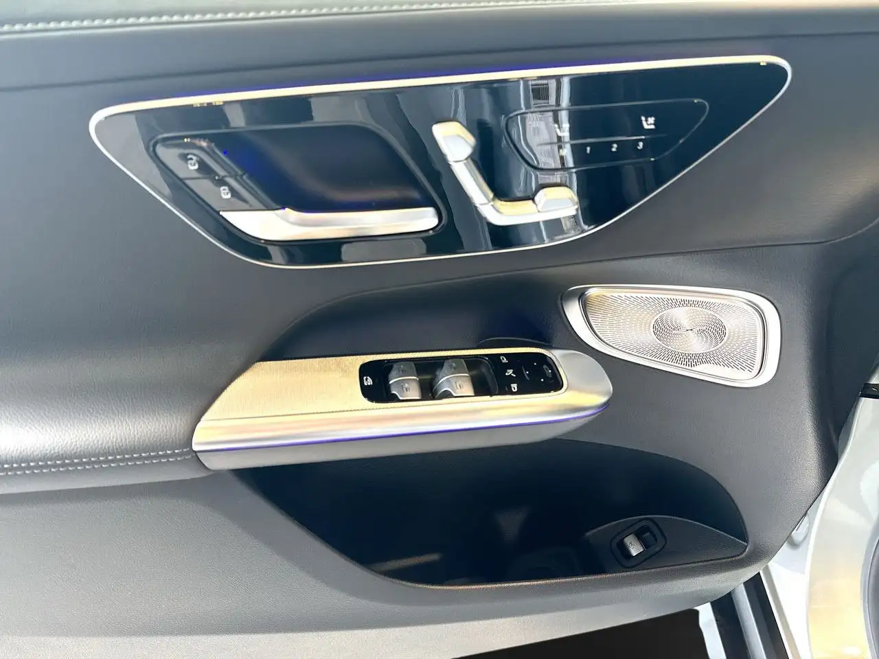 Mercedes-Benz GLC снимка Mercedes-Benz GLC