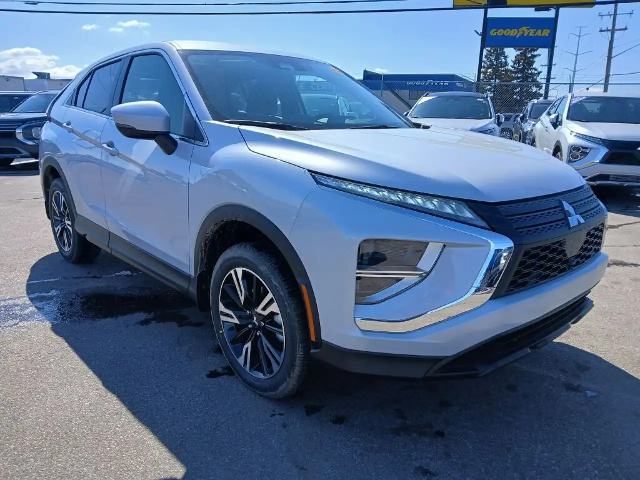 Mitsubishi Eclipse Cross снимка Mitsubishi Eclipse Cross
