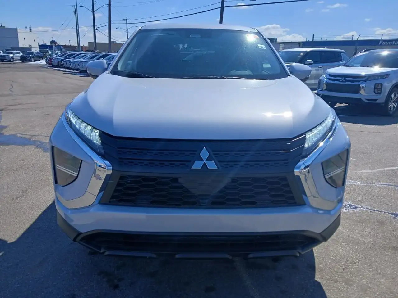 Mitsubishi Eclipse Cross снимка Mitsubishi Eclipse Cross
