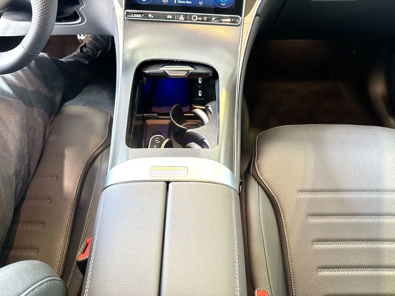 Mercedes-Benz GLC снимка Mercedes-Benz GLC