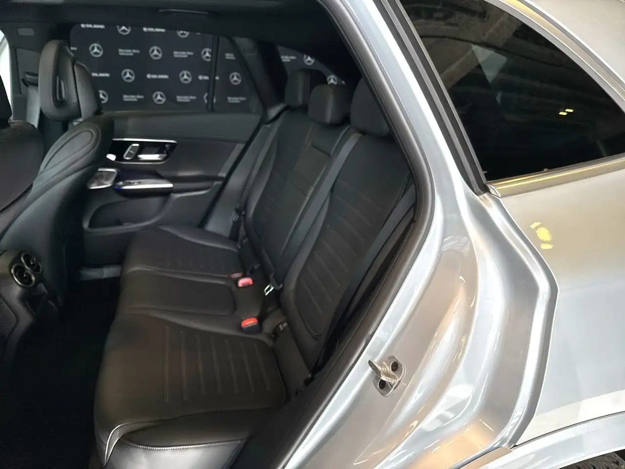 Mercedes-Benz GLC снимка Mercedes-Benz GLC